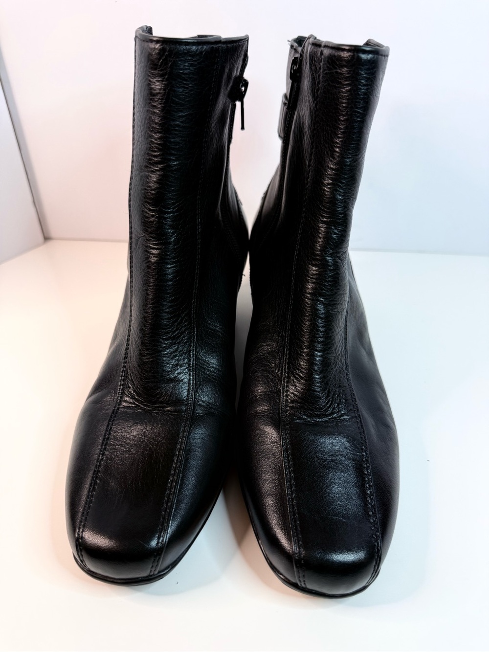 Clarks Active Air Black Leather Square-Toe Zip Ankle Boots Size 9.5 W